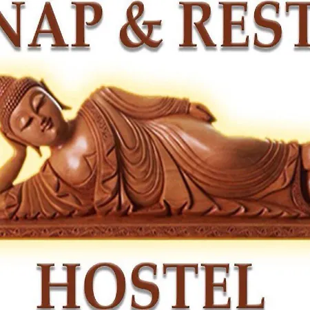 Nap & Rest אכסניה